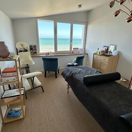 Chambre D'Hotes "Lumiere Du Cap" Vue Mer Barneville-Carteret Bagian luar foto